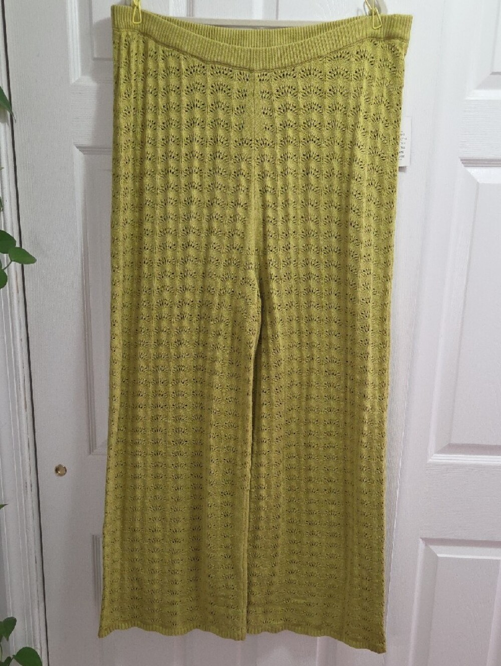 Eloquii Sweater Vest W/Matching Wide Leg Sweatet Pants - Picture 6 of 12